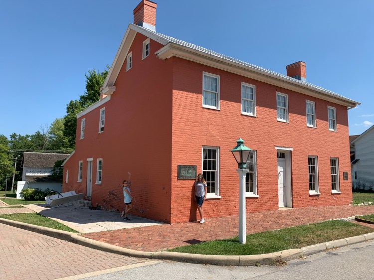 2A1B72B6-92BB-438E-82B4-916B3423C092